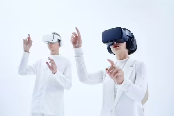 Zuckerberg Shares His View on Apple’s Vision Pro, Claims Meta Is Heading in a Different Direction | PlayToEarn